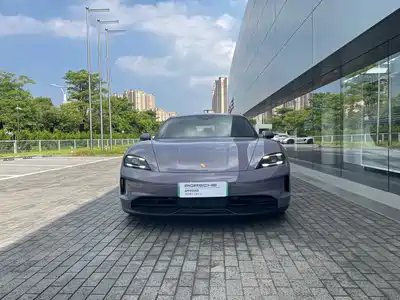 Porsche Taycan 2025