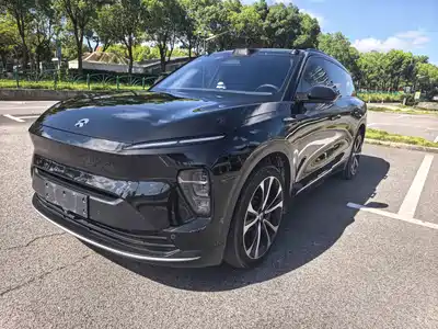 NIO ES8 2023