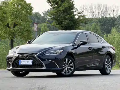Lexus ES 2021