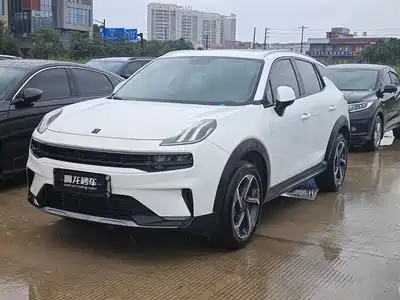 Lynk & Co 06 EM-P 2021