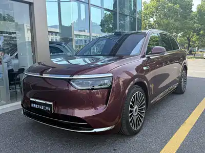 AITO Wenjie M8 2025