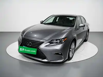 Lexus ES 2017