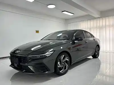 Hyundai Elantra 2023