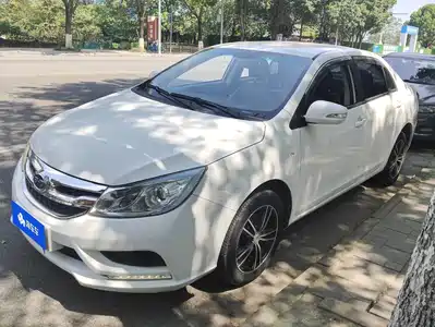 BYD Surui 2015