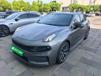 Lynk & Co 03 2022