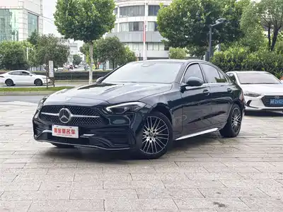 Mercedes-Benz C-Class 2024