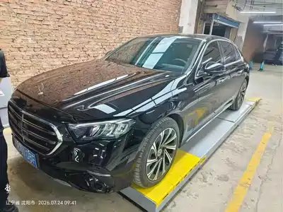 Mercedes-Benz E-Class 2025