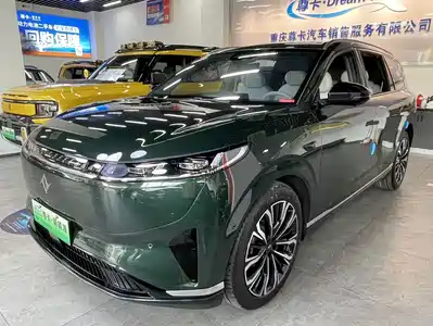 Dongfeng Yipai eπ008 2025