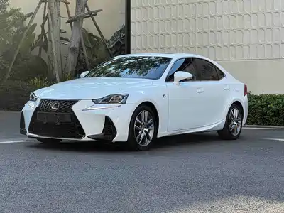 Lexus IS 2018