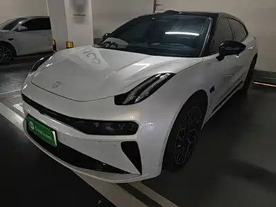 ZEEKR 001 2024