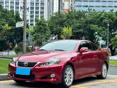 Lexus IS 2011