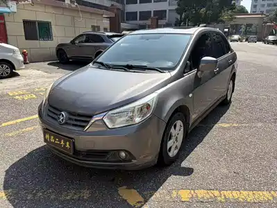 Venucia D50 2015