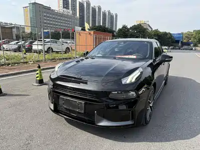 Lynk & Co 03 2020