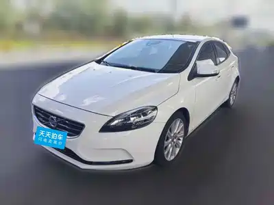 Volvo V40 2013