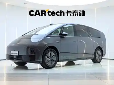 Li Auto MEGA 2025