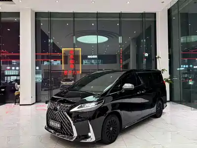 Lexus LM 2021