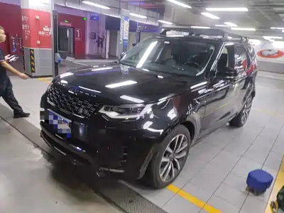 Land Rover Discovery 2021