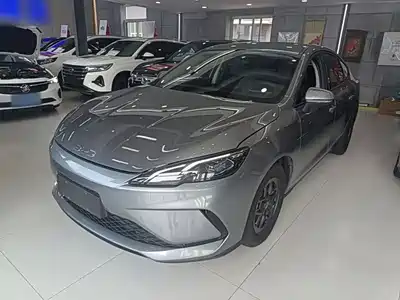 BYD Seal 05 DM-i 2025