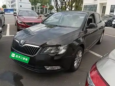 Škoda Superb 2015