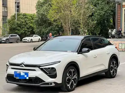 Citroën Versailles C5 X 2021