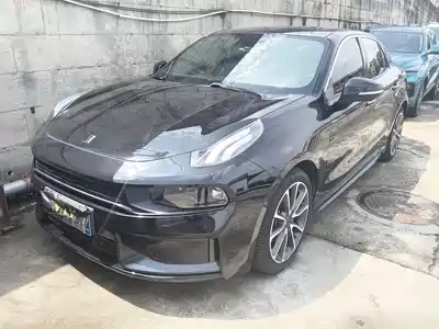 Lynk & Co 03 2020