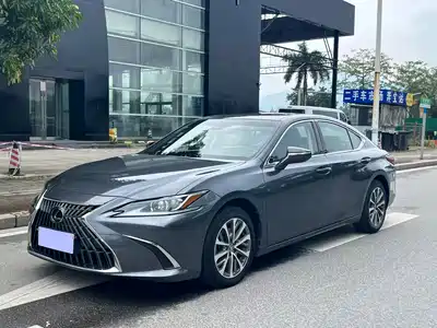 Lexus ES 2021