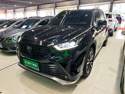 Toyota Crown Kluger 2023