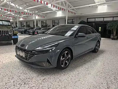 Hyundai Elantra 2022