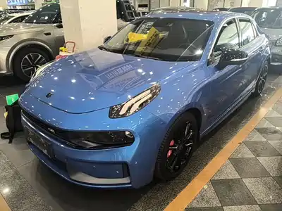 Lynk & Co 03 2020