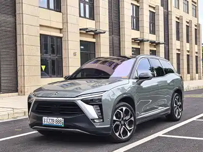 NIO ES8 2021