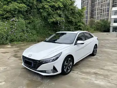 Hyundai Elantra 2021