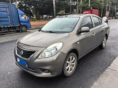 Nissan Sunny 2013
