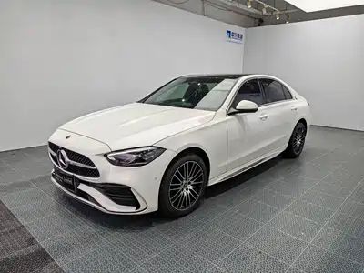Mercedes-Benz C-Class 2024