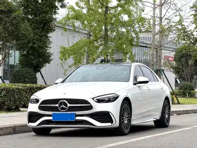 Mercedes-Benz C-Class 2024