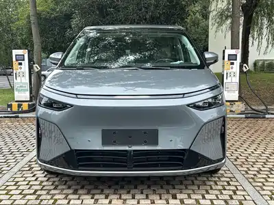 XPeng X9 2025