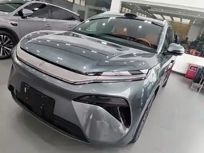 BYD Tang L 2025