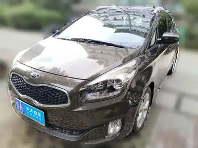 Kia Carens 2015