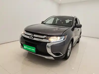 Mitsubishi Outlander 2016