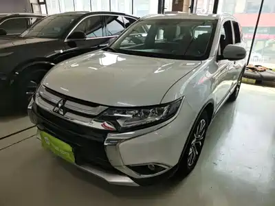 Mitsubishi Outlander 2018