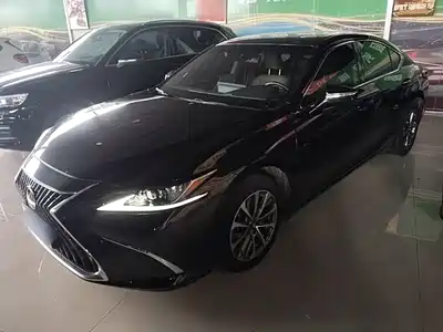 Lexus ES 2024
