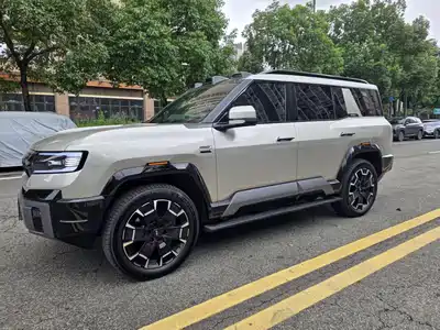 Fang Cheng Bao Leopard 8 2025