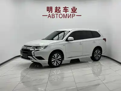 Mitsubishi Outlander 2022