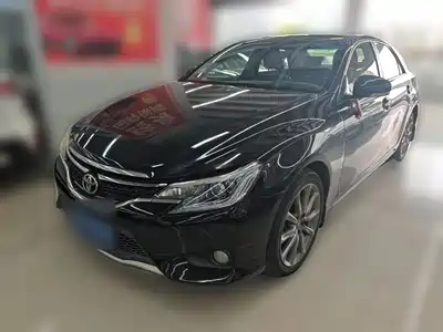 Toyota Reiz 2015