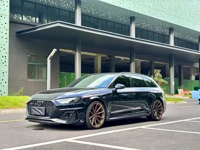 Audi RS 4 2021