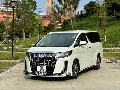 Toyota Alphard 2025
