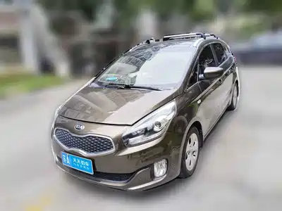 Kia Carens 2015
