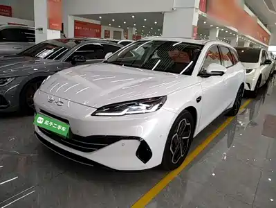 BYD Seal 06 DM-i Touring 2025