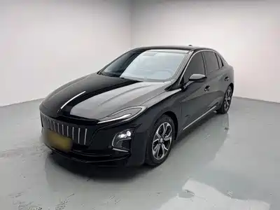 Hongqi E-QM5 2023
