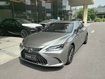 Lexus ES 2024