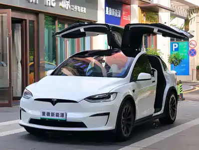 Tesla Model X 2023
